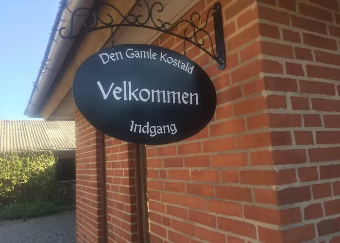 Den Gamle Kostald Bed & Breakfast Holsted